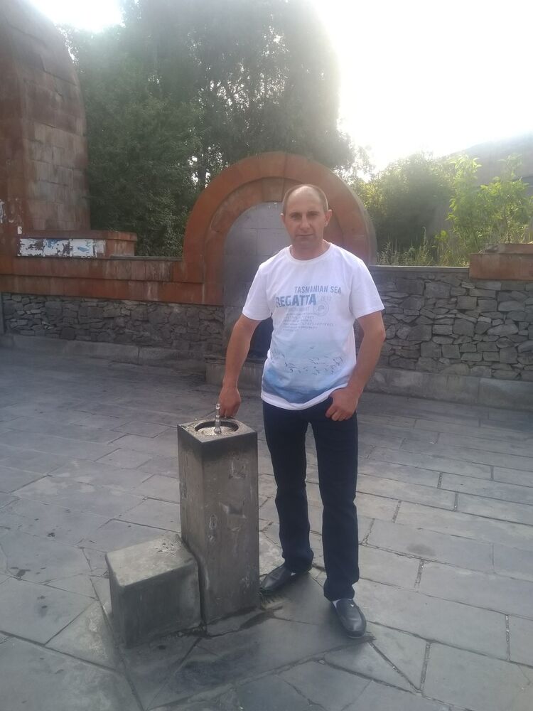  ,   Artyom, 44 ,   ,   , c 