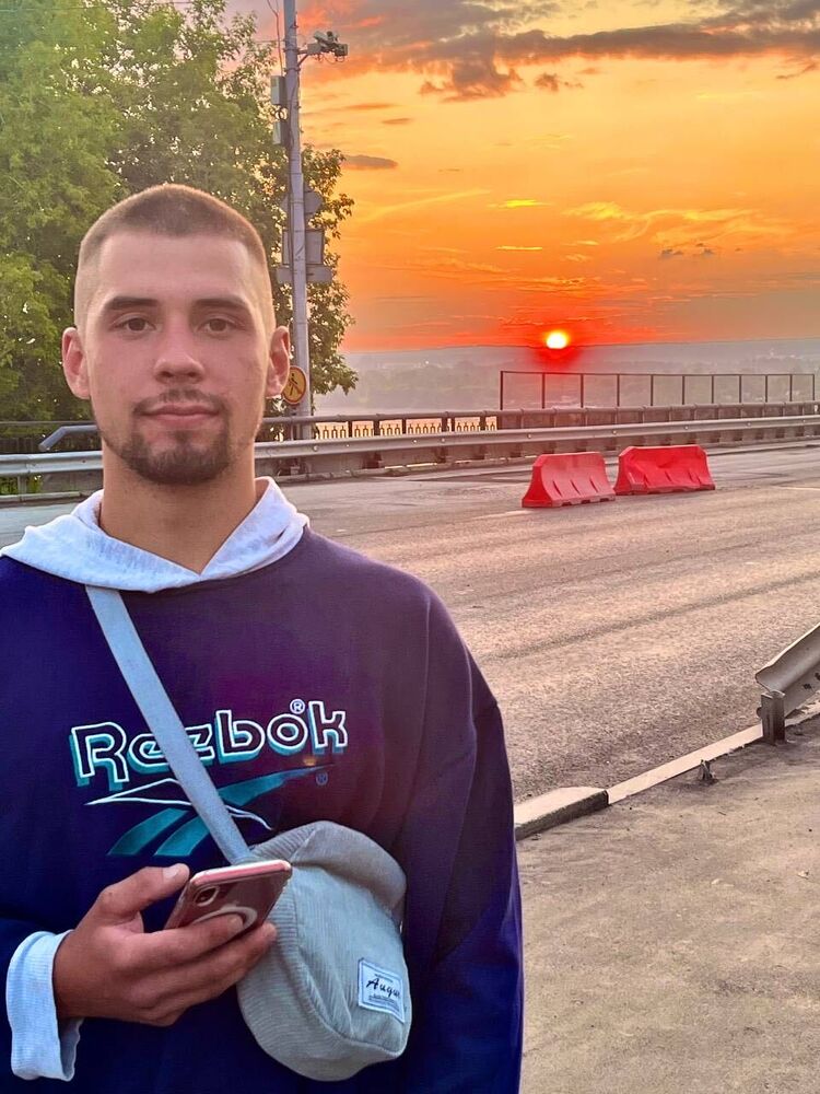 ���� 35703410 ����� ����, 25 ���, ���� ���������� � �����