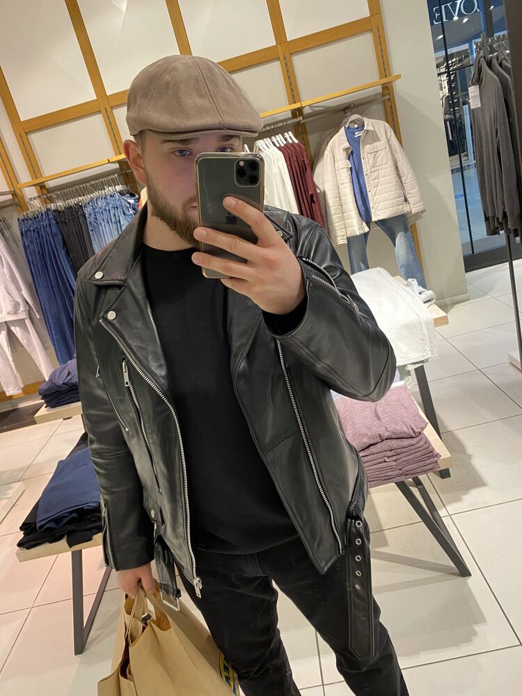  42835880  , 27 ,    