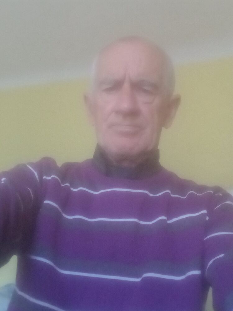  52581110  Nadia, 66 ,    