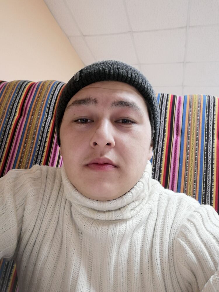  23505920  Aziko, 27 ,    