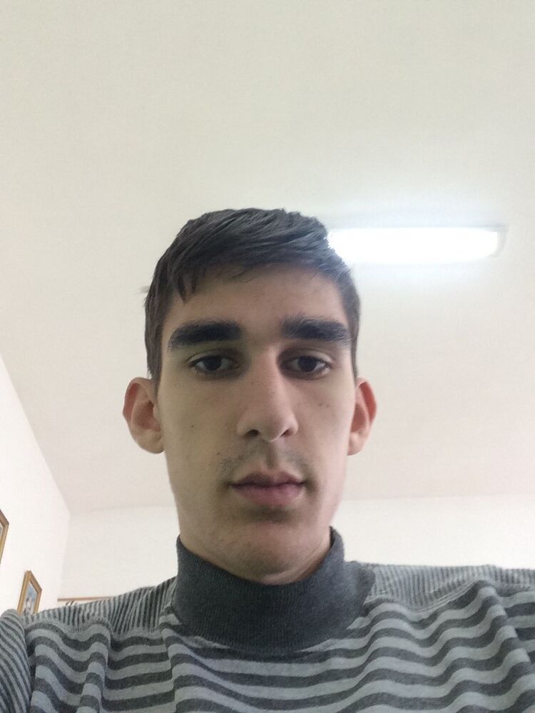  5836640  Garik, 30 ,    