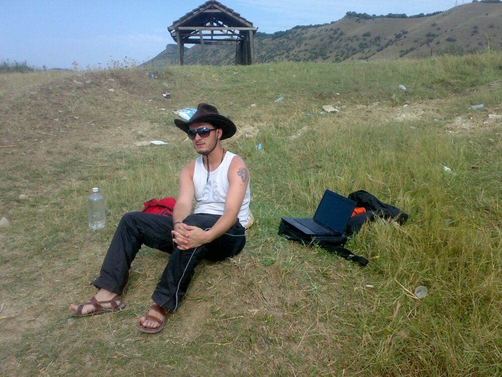  ,   VIKO, 42 ,   ,   , c 
