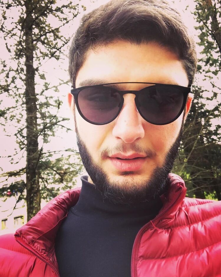  ,   Gio, 26 ,   ,   