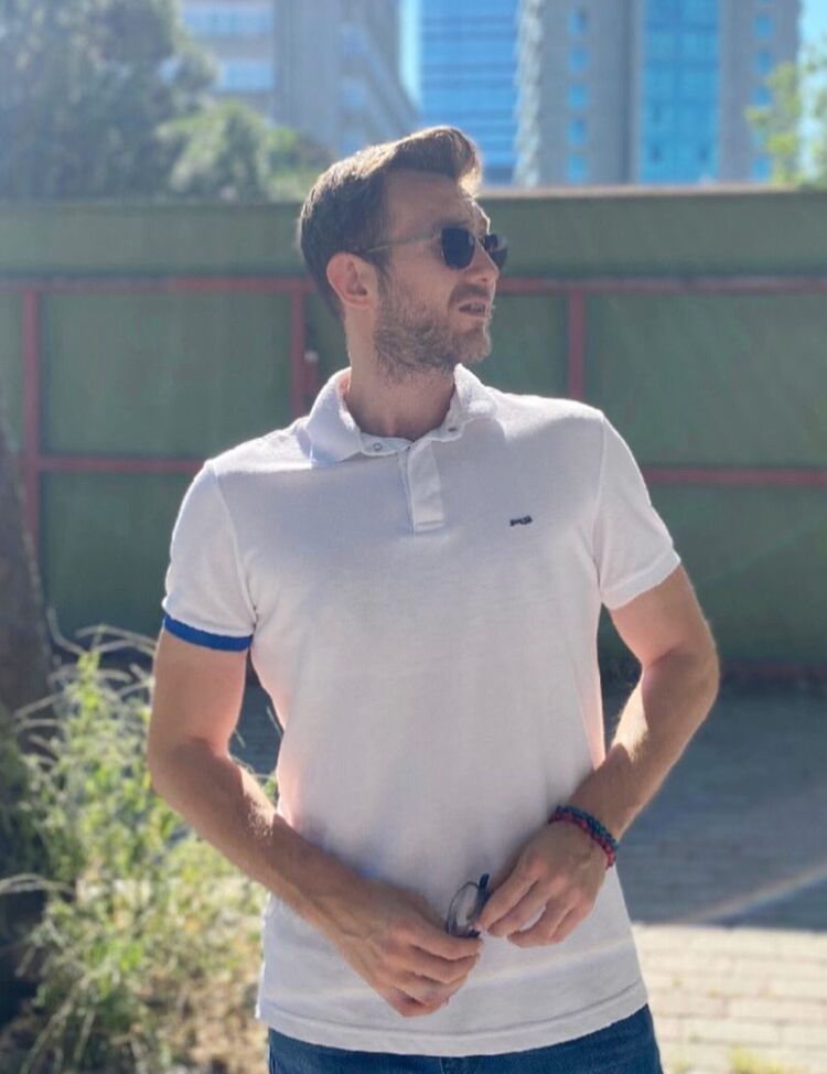  ,   Tolga, 32 ,   ,   