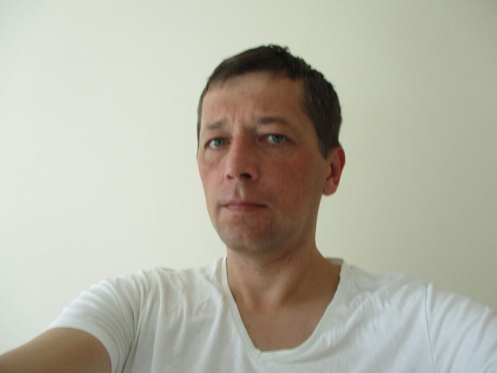  21102040  Andriy, 47 ,    