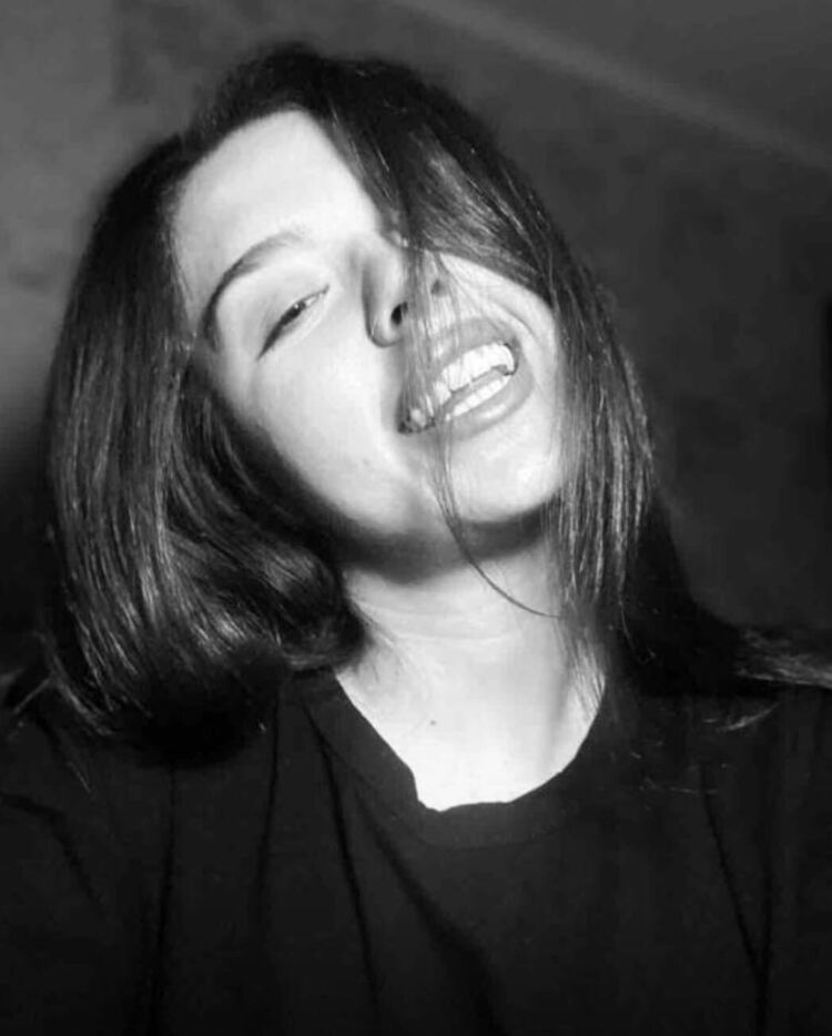  ,   Diana, 21 ,   , 