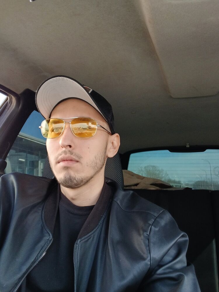  53254650  Mark, 27 ,    