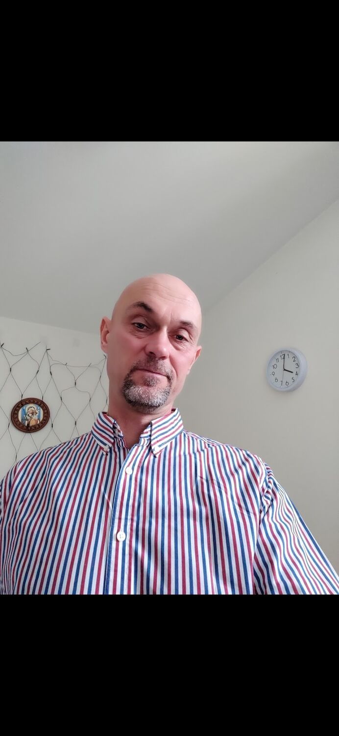  Piaseczno,   Viktor, 52 ,   ,   