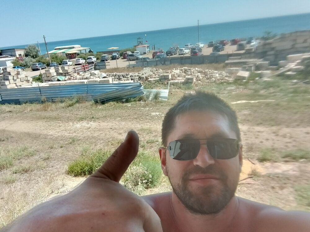  ,   Miha, 43 ,   ,   , c 