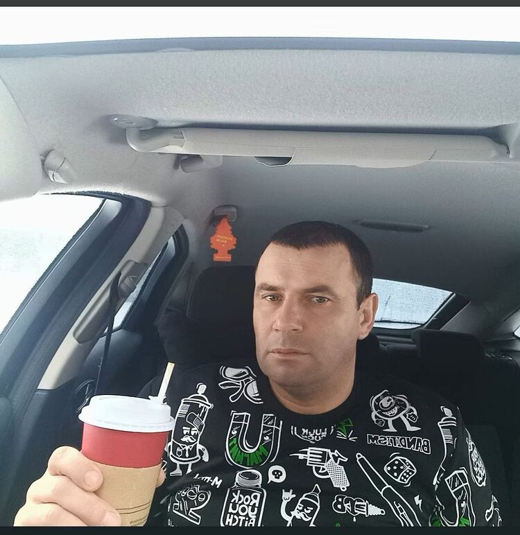  ,   Anatolij, 36 ,   ,   