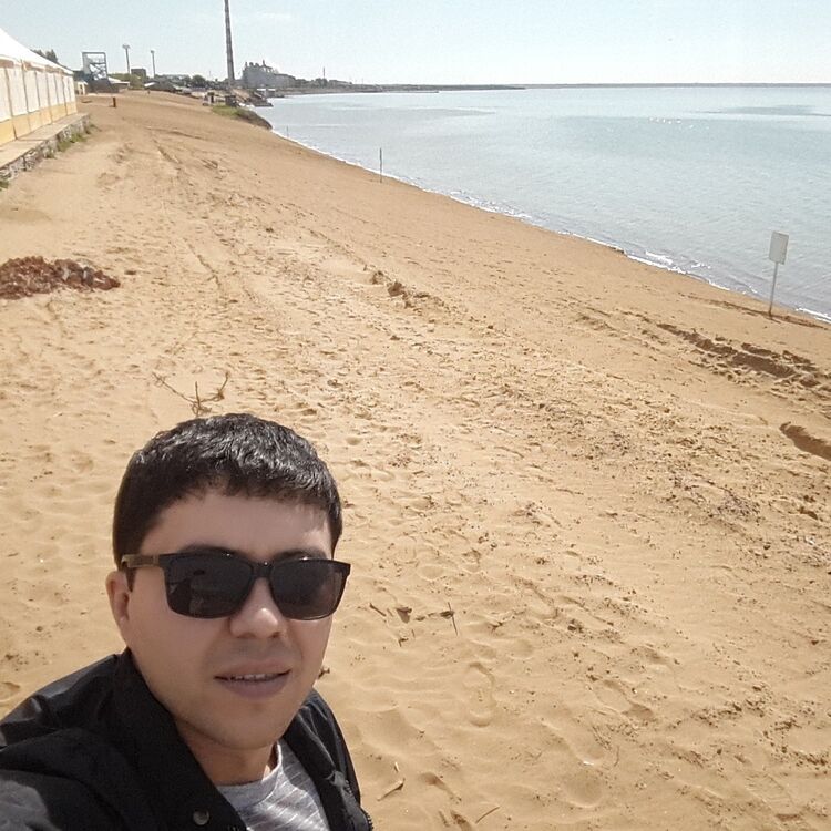  ,   Bek, 37 ,   