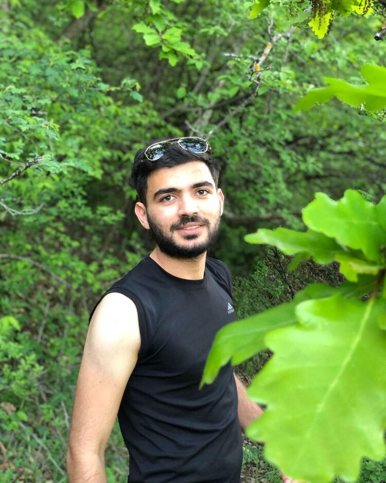  29042150  Ali, 25 ,    