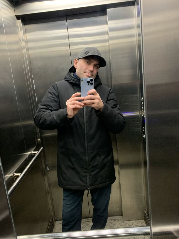  42373650  , 36 ,    