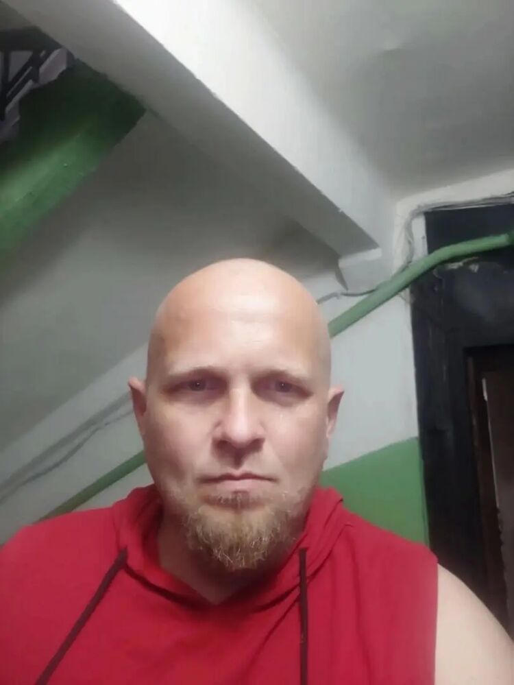  46508060  Nikola, 45 ,    -
