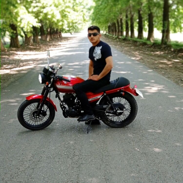  27161550  Elvin, 25 ,    