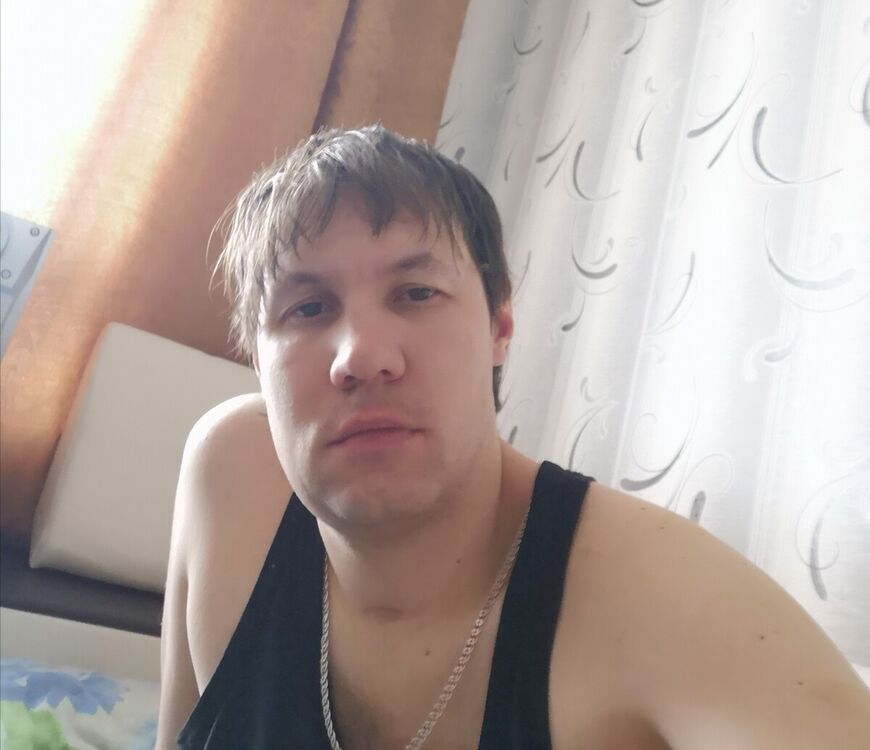  20432760  Egor, 35 ,    