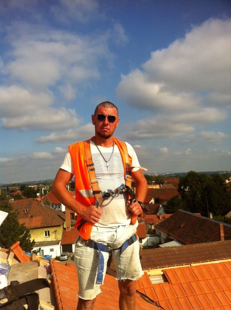  Praha,   Brain, 42 ,   