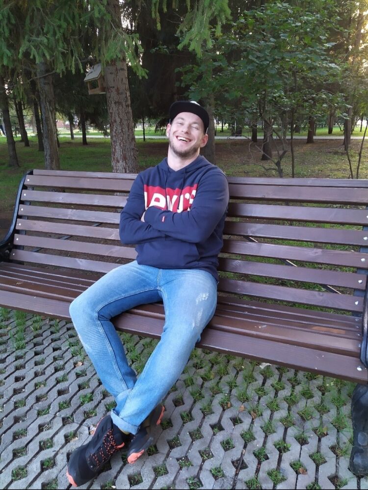 ���� 24833210 ������� �������, 32 ����, ���� ���������� � ������������