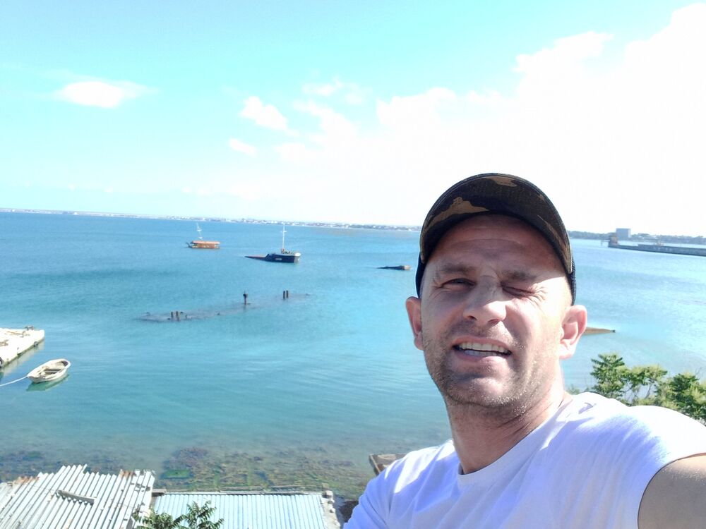 ���� 23175630 ������� Leon, 40 ���, ���� ���������� � ��������