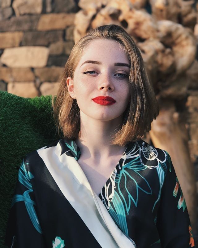  -,   Vika, 24 ,  