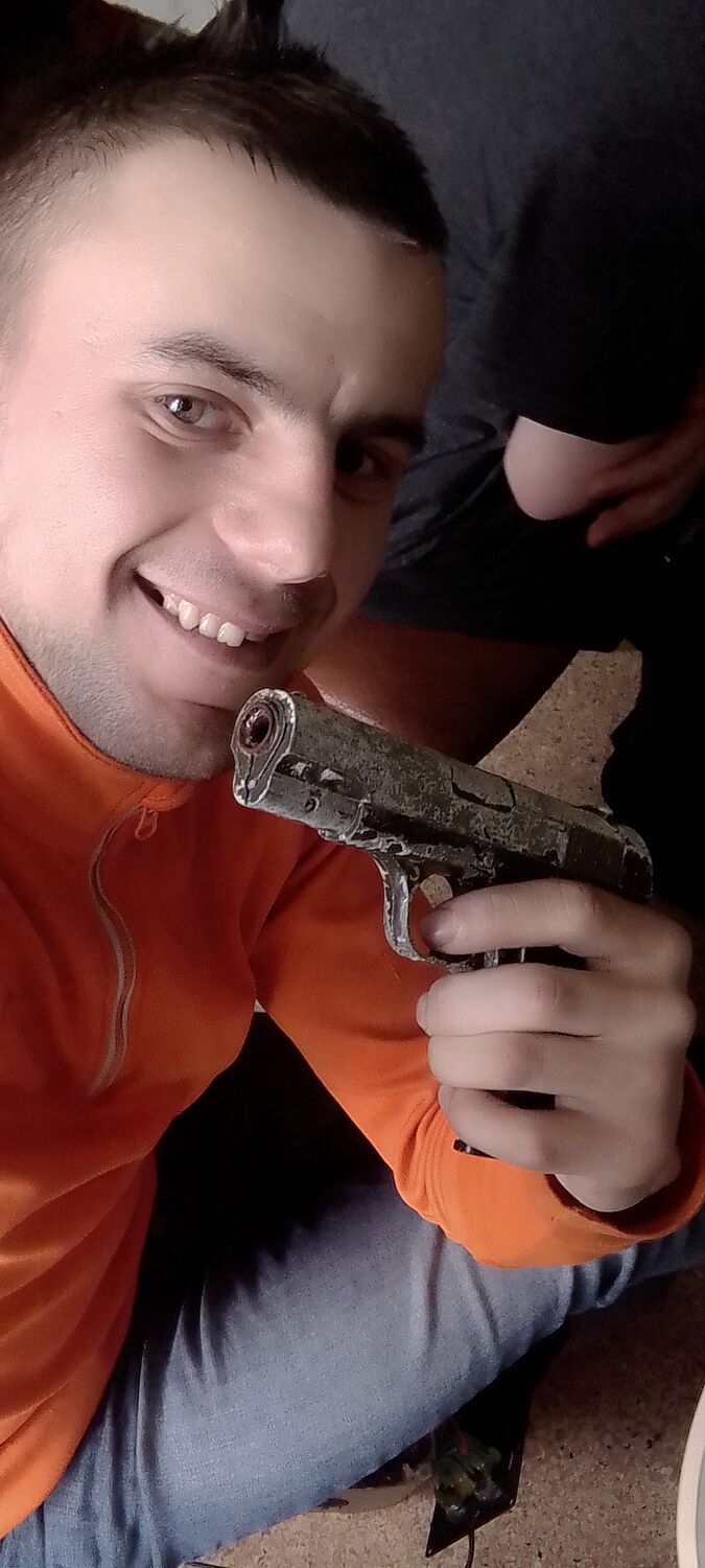  34273860  , 32 ,    
