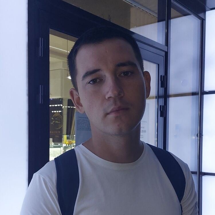  31549880  Vladimir, 31 ,    