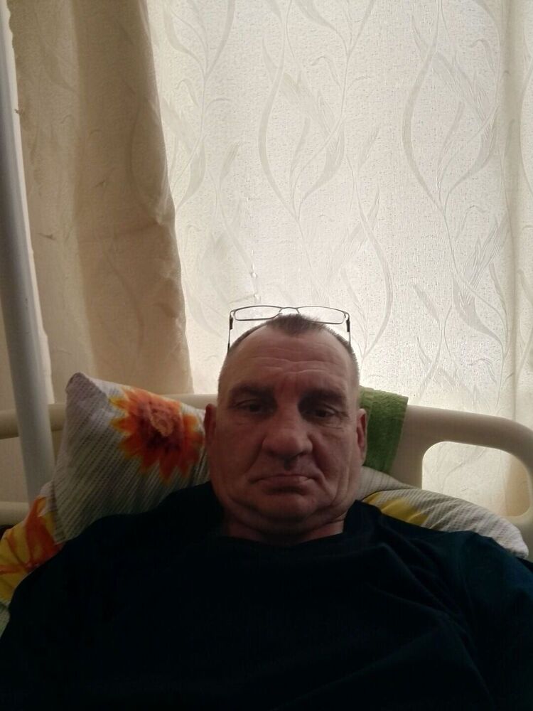  44261670  , 52 ,    