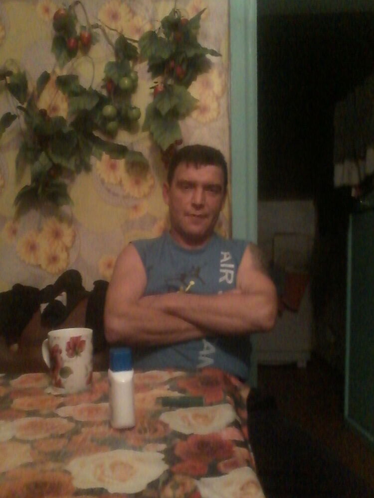 8761140  Andrew, 48 ,    