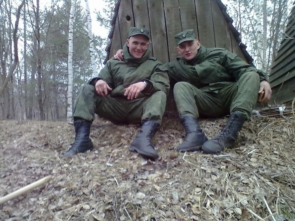  45736430  Andrei, 30 ,    