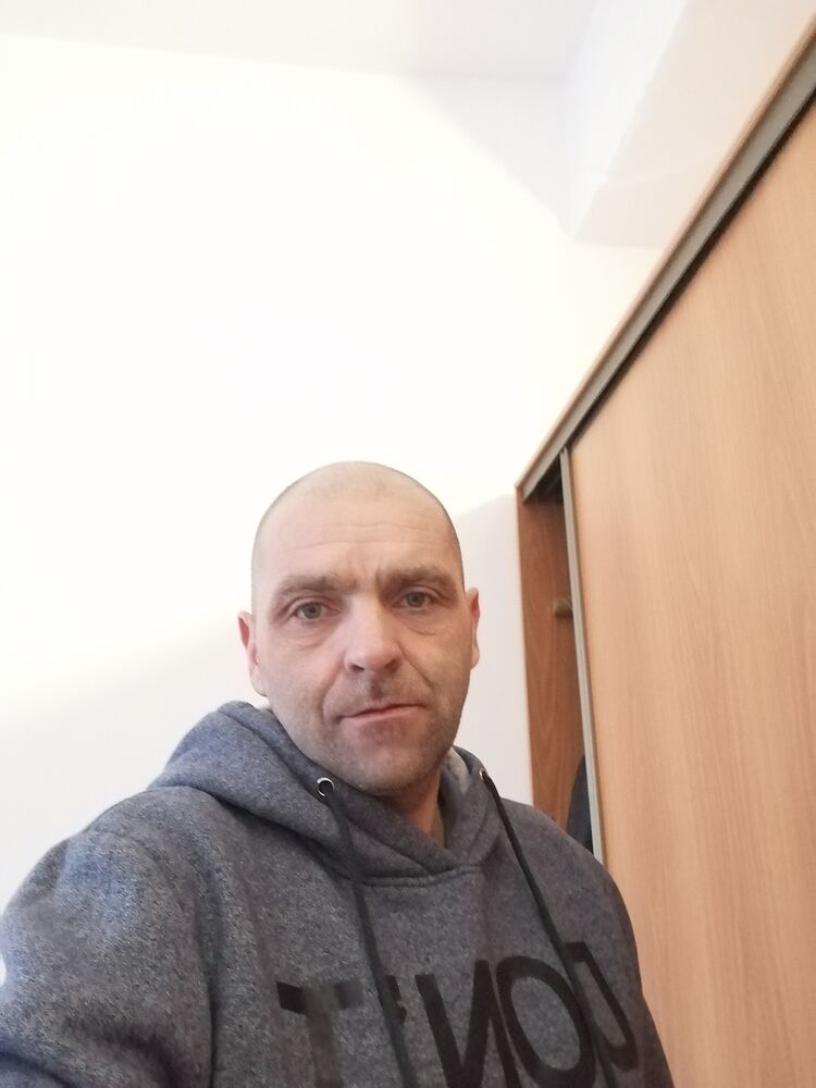  42271990  , 47 ,    --
