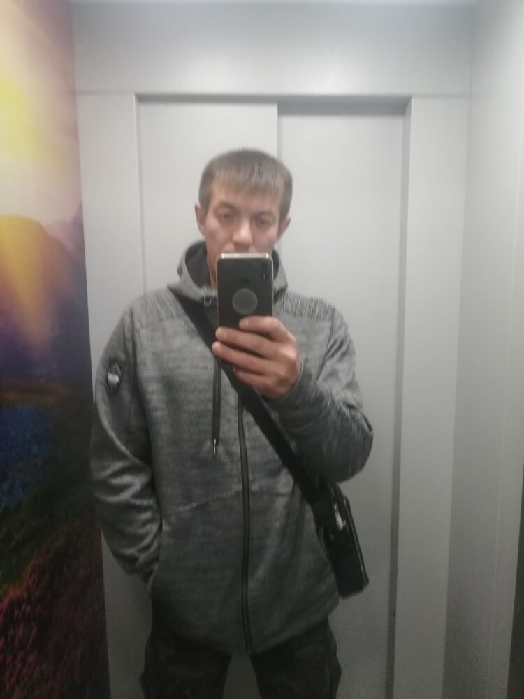  33743590  , 44 ,    