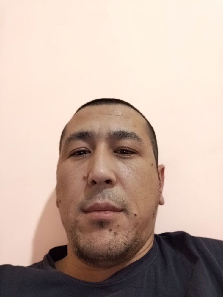  ,   Faruxbek, 31 ,   ,   