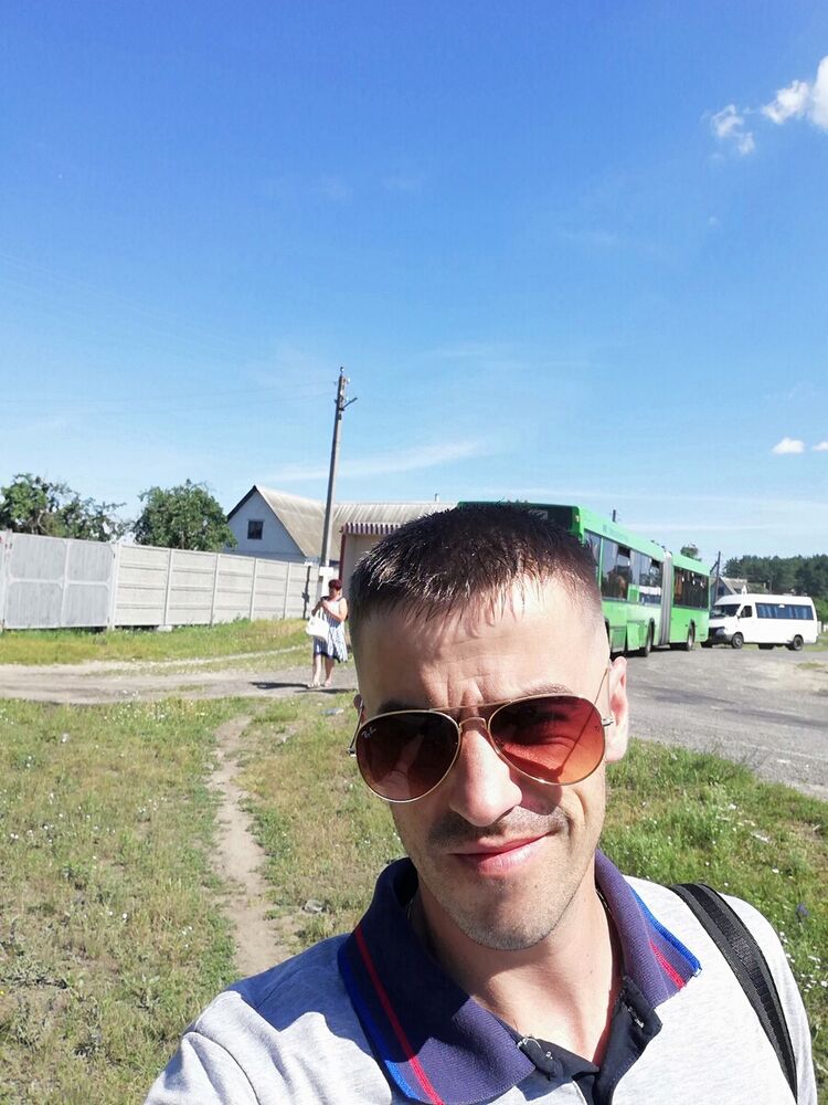  21399480  Andrey, 38 ,    