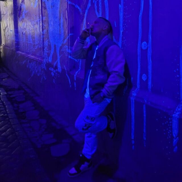  42710280  , 30 ,    