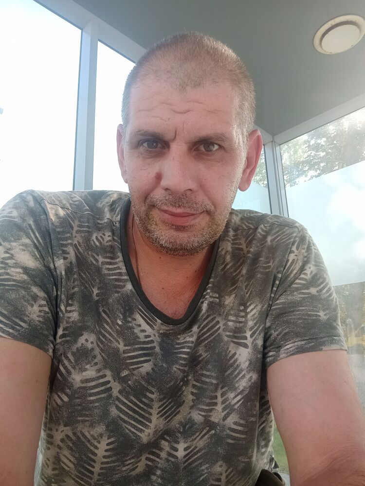  52846580  , 45 ,    