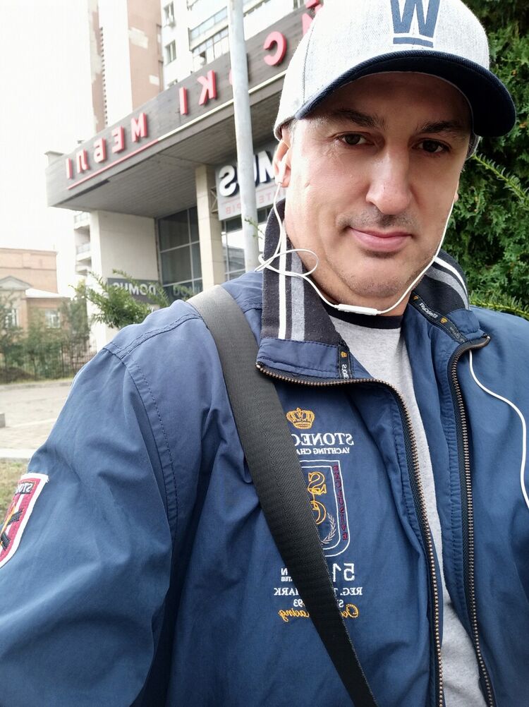  ,   Alegator, 46 ,     , c 