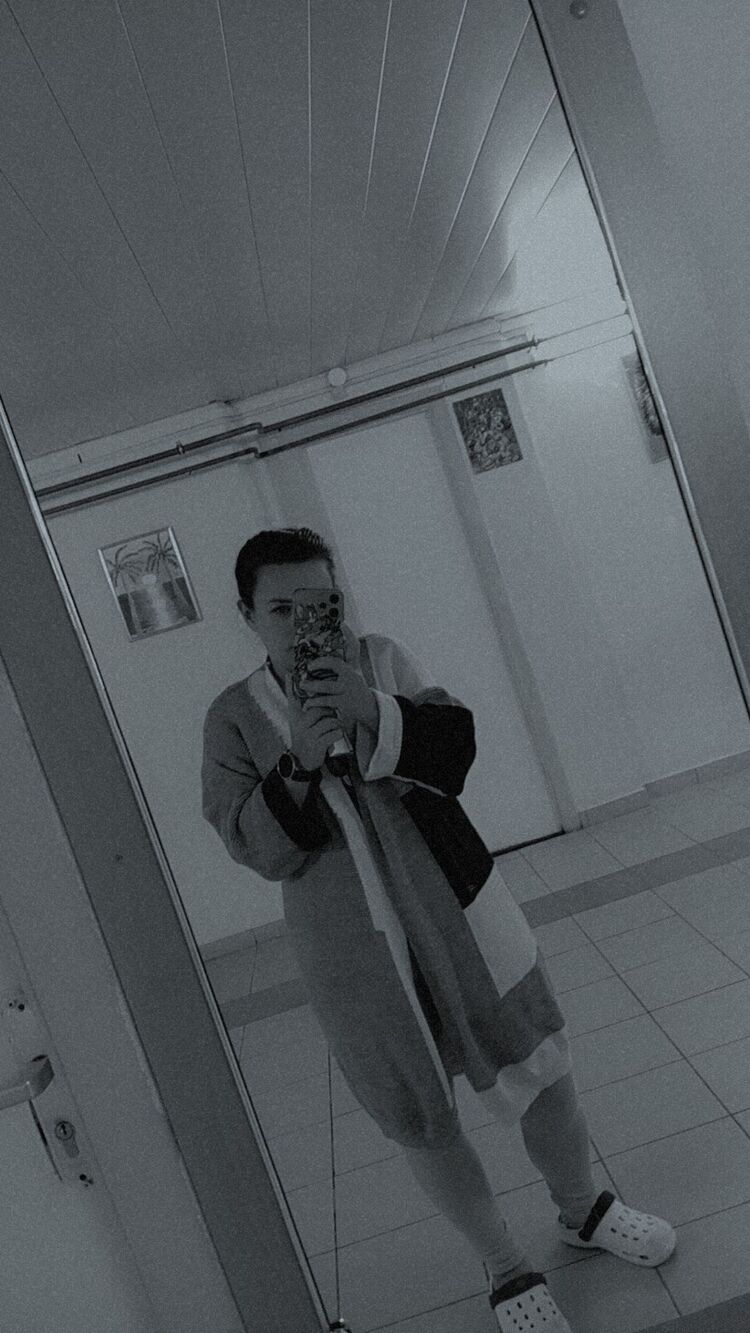  46770450  , 32 ,    