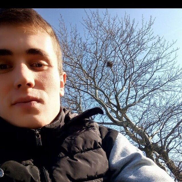  -,   Anzor, 25 ,   ,   