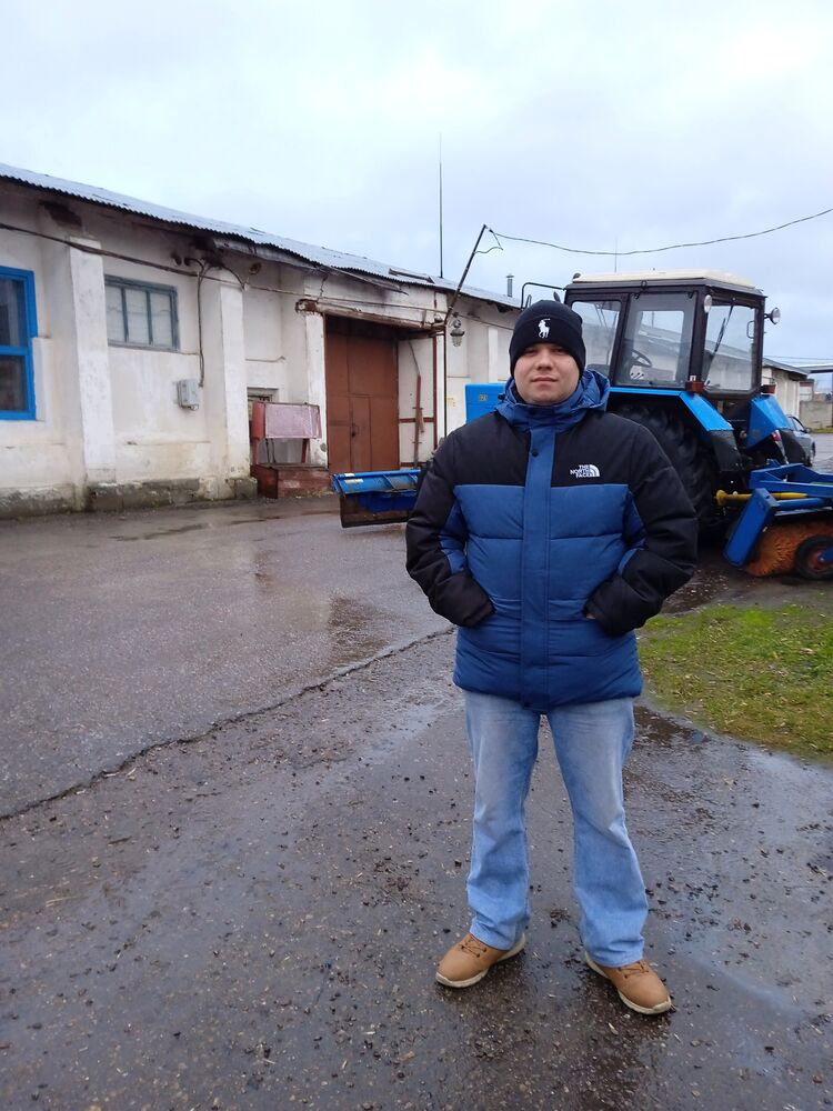  ,   Denis, 31 ,   c 