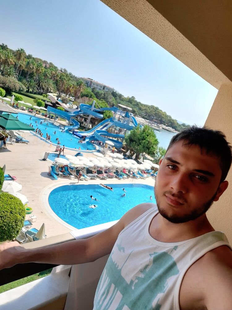 ���� 18438480 ������� �����, 32 ����, ���� ���������� � ��������