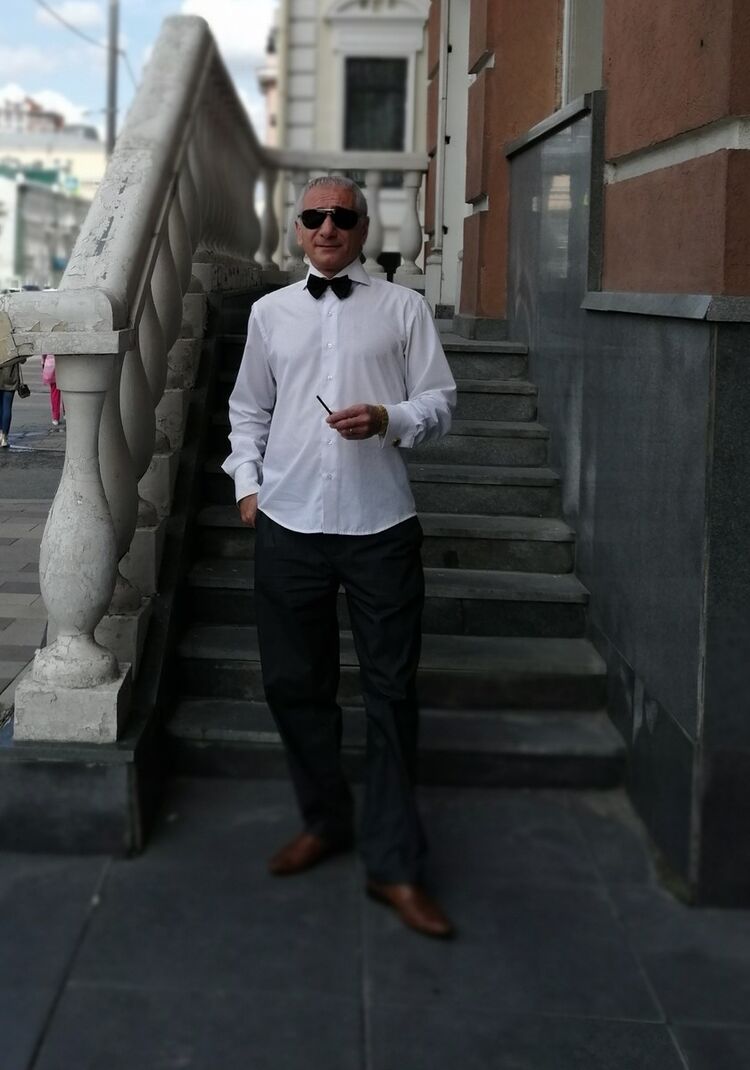  ,   Armo, 54 ,  