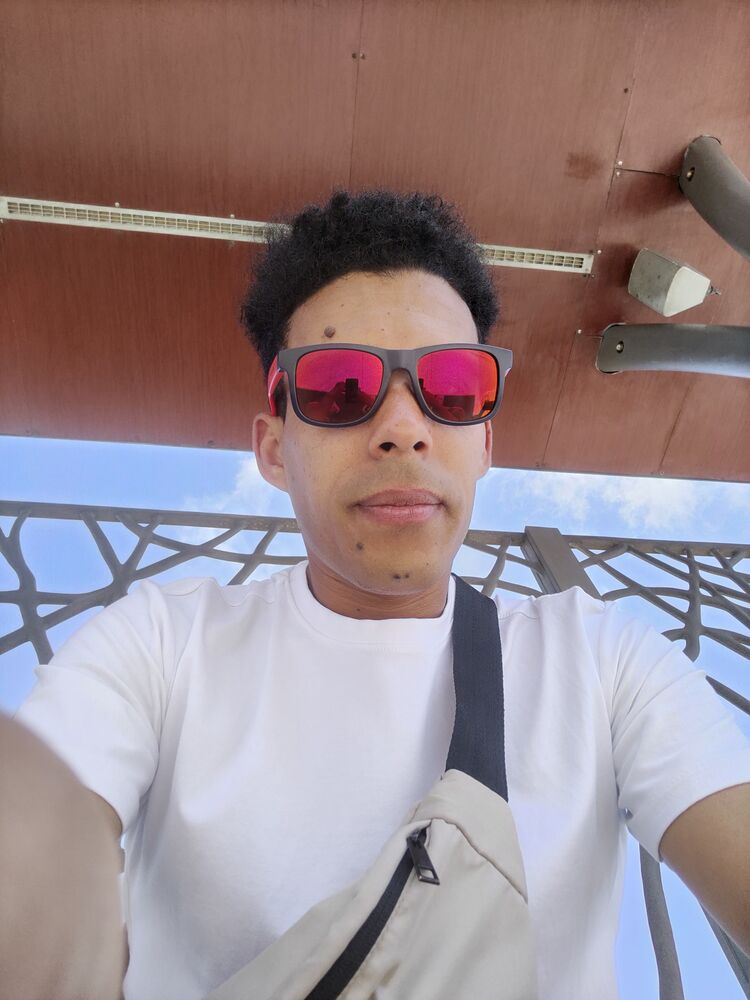  ,   Yassine, 27 ,   ,   