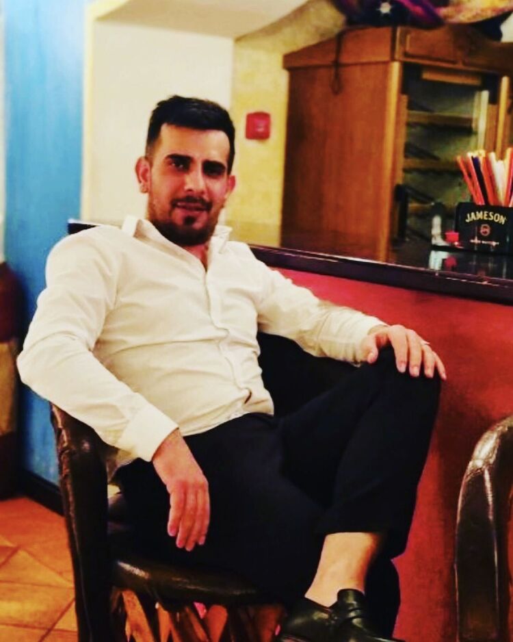 48058110  Burhan, 38 ,    