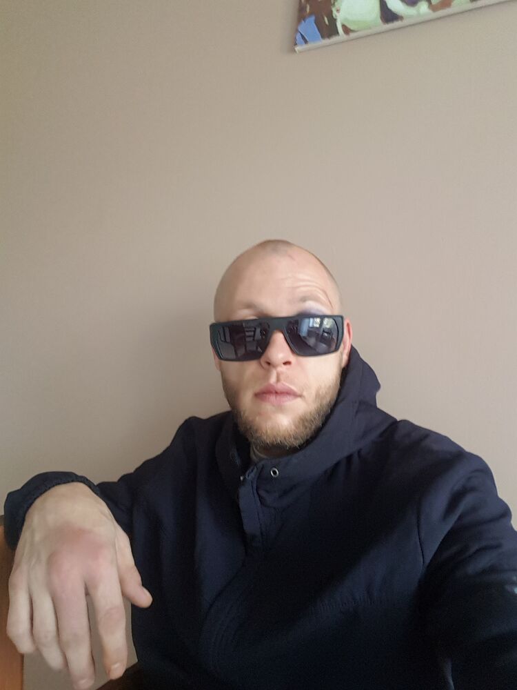  32556990  , 29 ,    