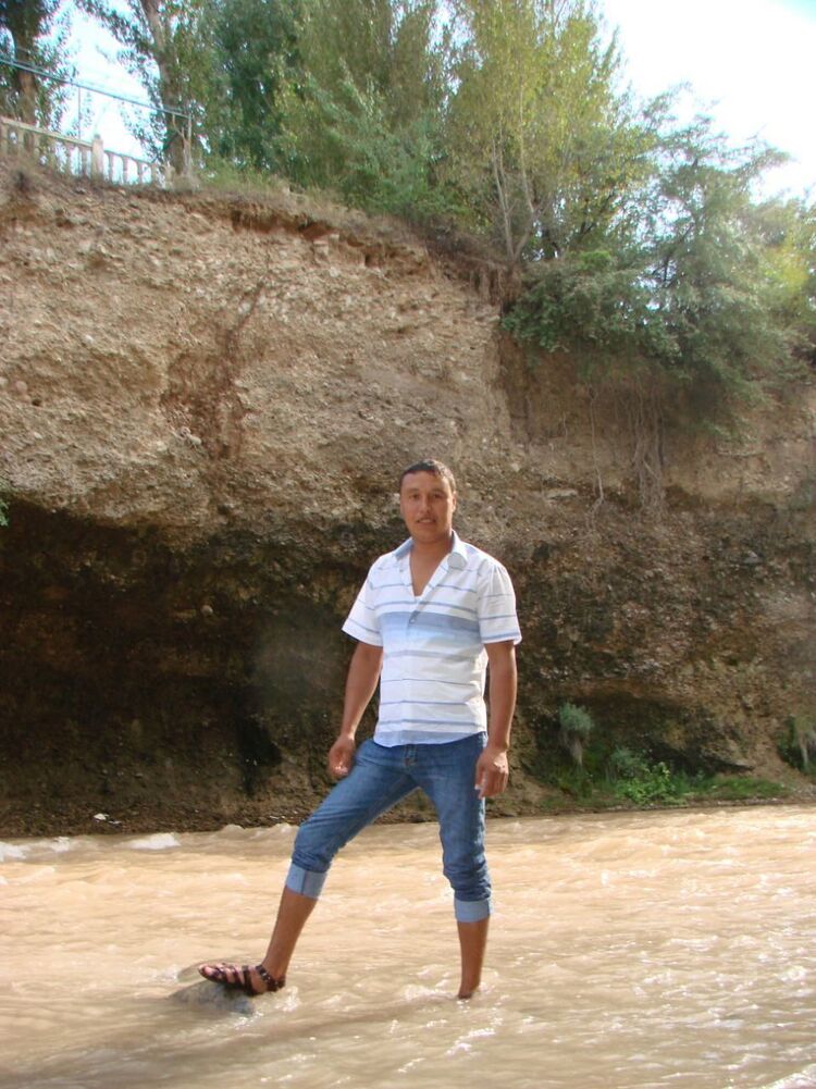  30435990  Mustafo, 38 ,    