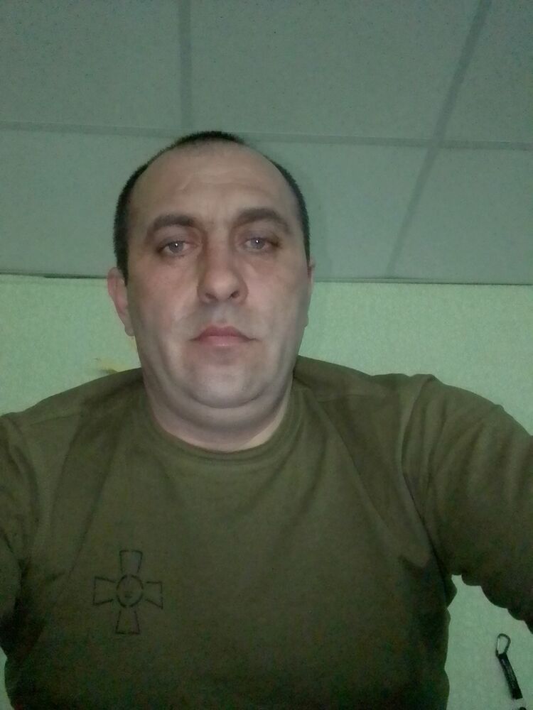  33174970  , 44 ,    