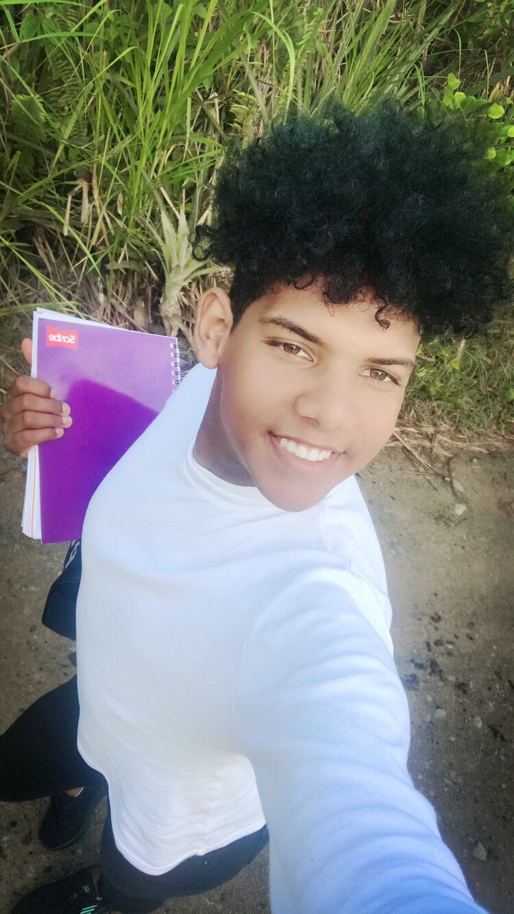  38348050  Yordis, 27 ,    