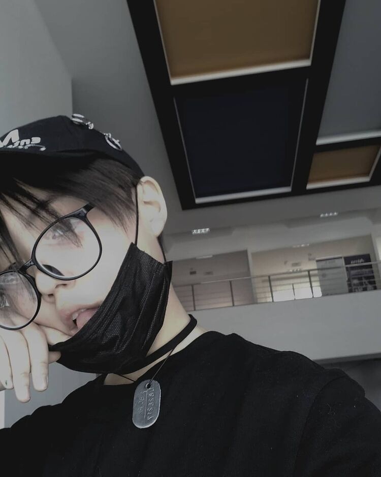  ,   Satana, 25 ,   ,   , c 