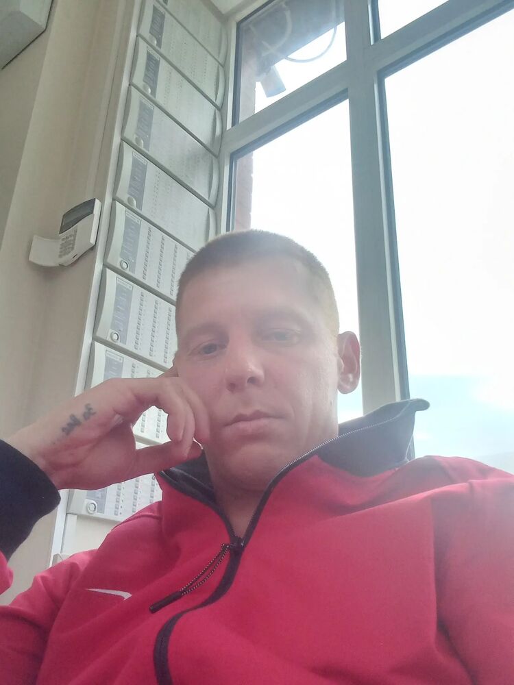  31255880  , 37 ,    